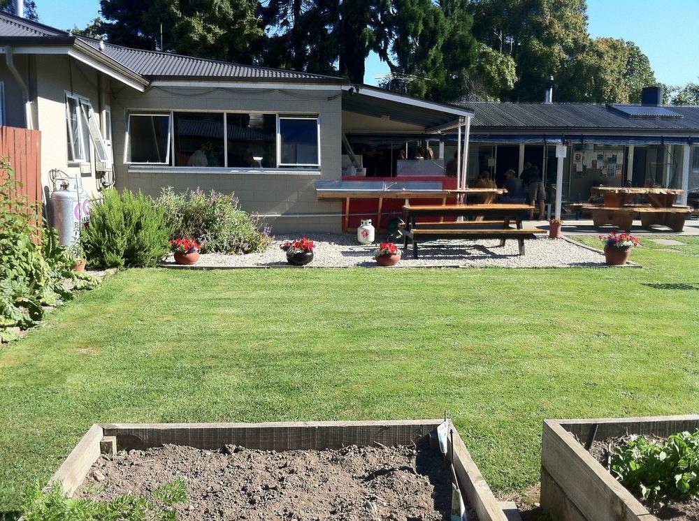 Happy Apple Backpackers Motueka Exterior foto