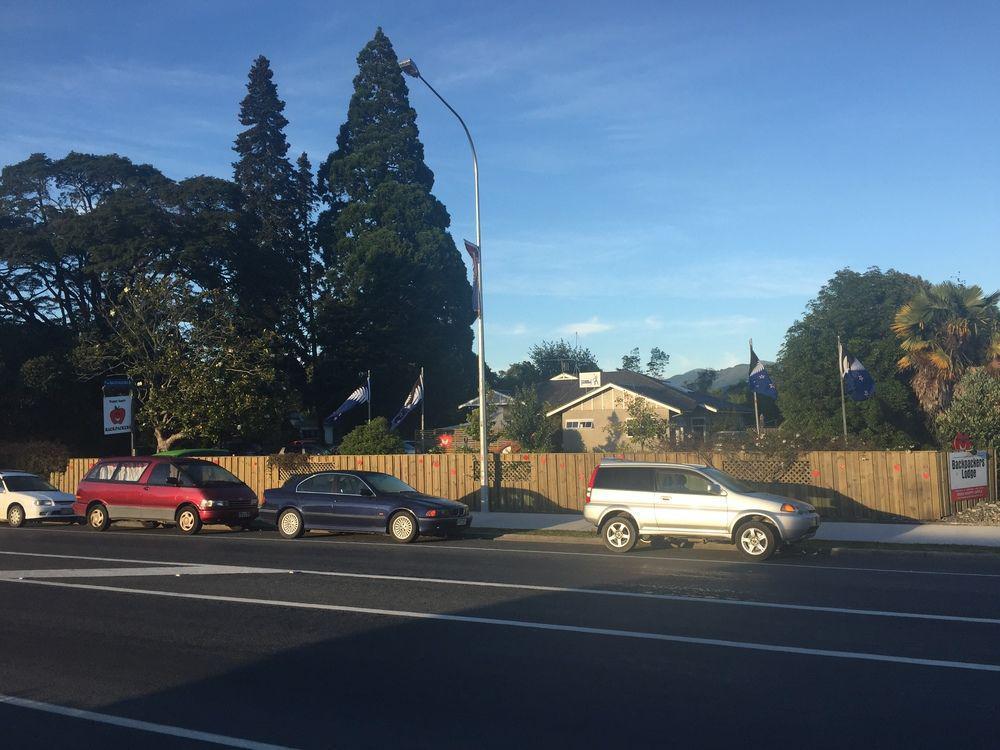 Happy Apple Backpackers Motueka Exterior foto